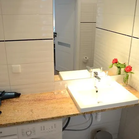 Jantar Apartment *