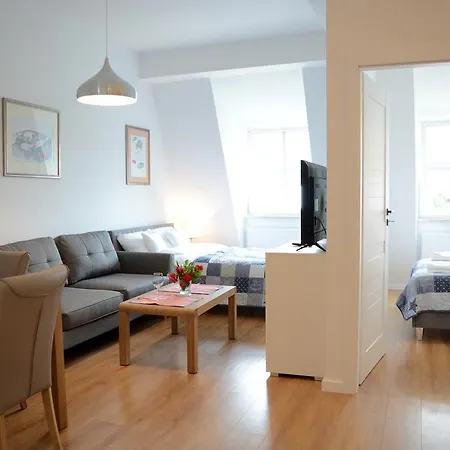 Jantar Apartment *