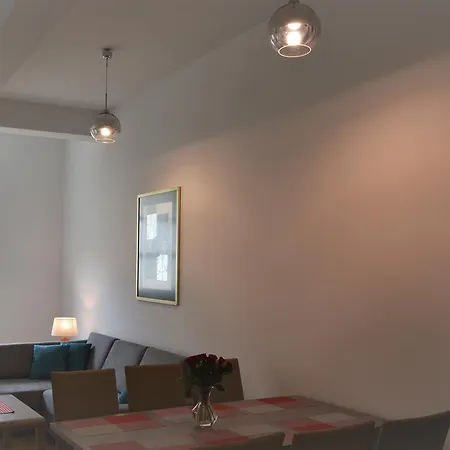 Jantar Apartment *