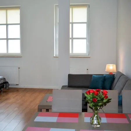 Jantar Apartment *